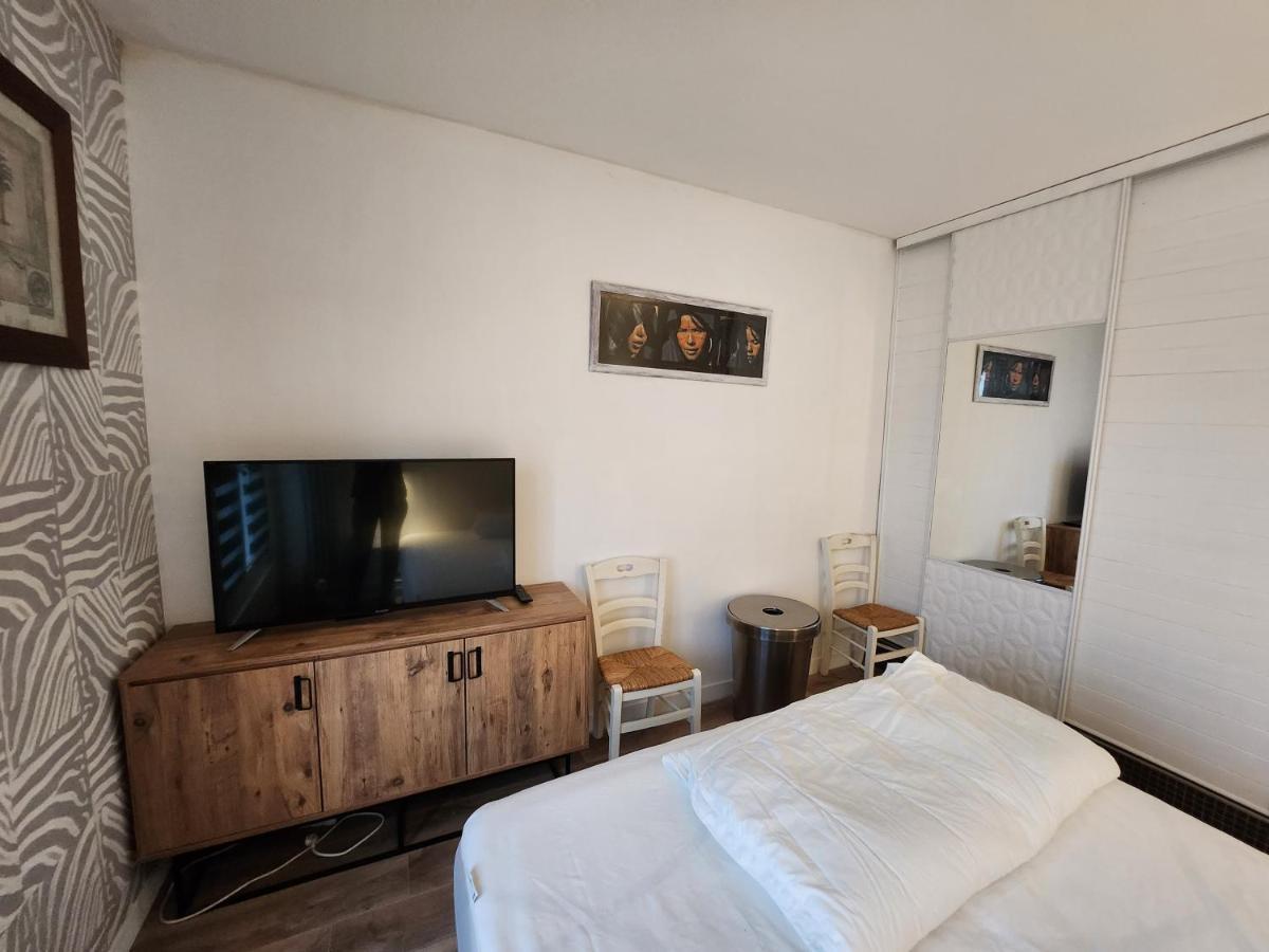 Le Baroque - Appt Proche Centre Et Memorial Apartment Кан Екстериор снимка